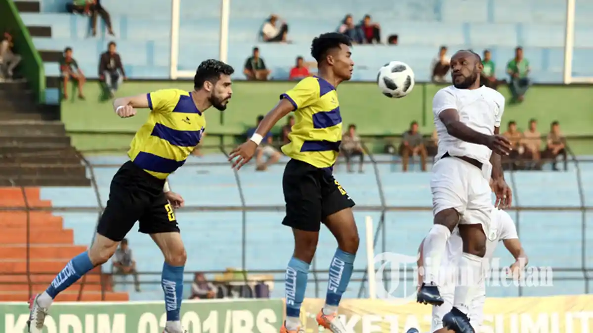 Berita Foto: PSMS Medan Kalah Adu Pinalti Melawan Penang FA Skor 4-6 di Piala Edy Rahmayadi Cup - 18012020_psms_kalah_dengan_penang_fa_danil_siregar-3.jpg