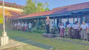 SOSIALISASI-Kasat-Lantas-Polresta-Kupang-Kota-AKP-Sudirman-SSos-sedang.jpg
