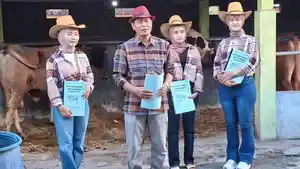 Beri-Nuansa-Berbeda-Peternak-Sapi-di-Sukoreno-Kulon-Progo-Andalkan-SPG-untuk-Pasarkan-Sapi-Kurban.jpg