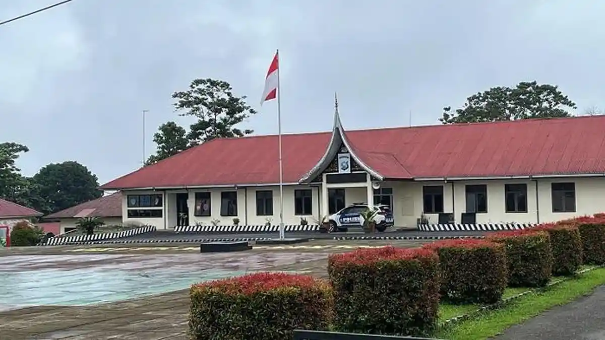 Rombongan Mabes Polri Tiba di Mapolres Solok Selatan, Rekonstruksi Polisi Tembak Polisi Digelar