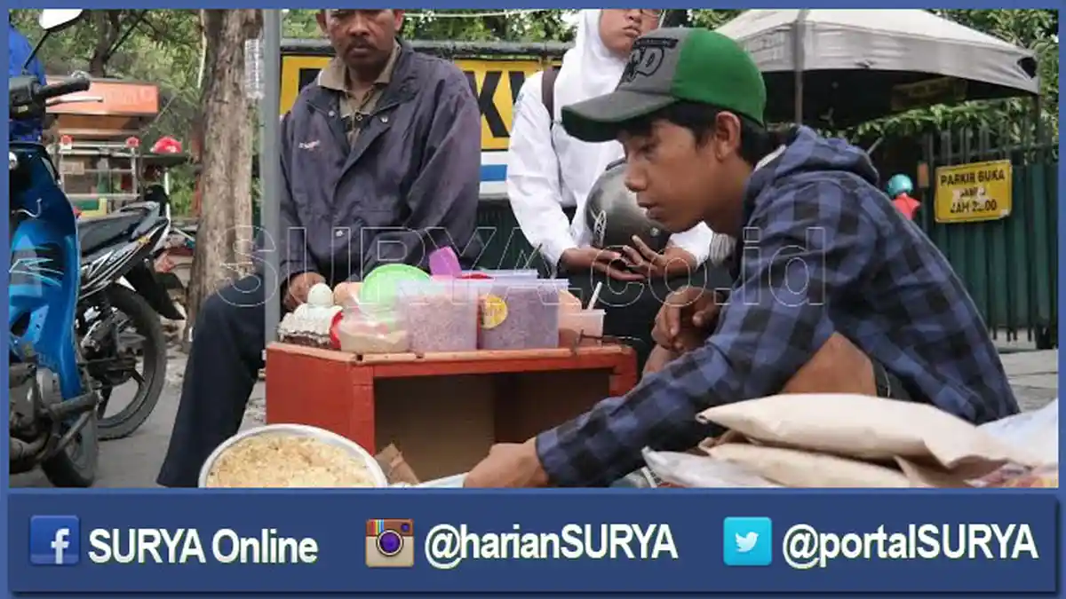 Manggung Sepi, Cak Mat Klantink Pilih Jualan Kerak Telur