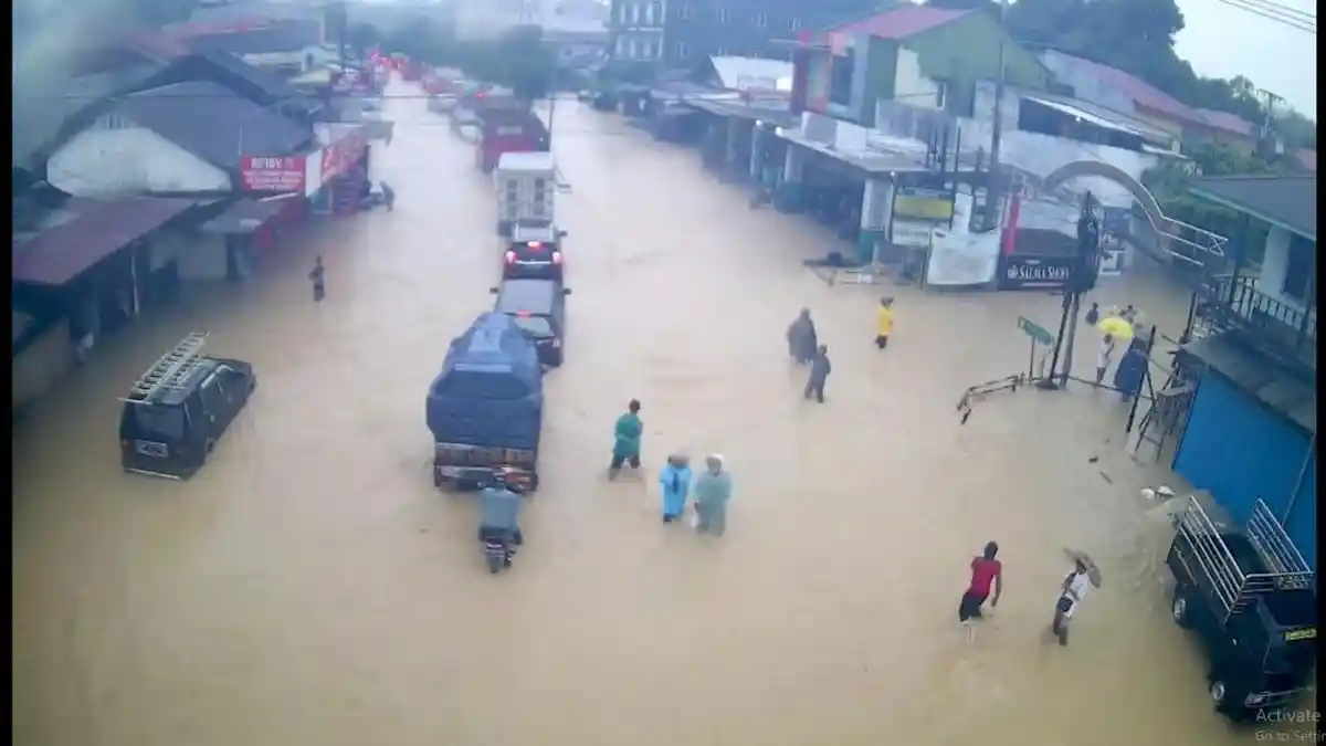 Sejak Siang hingga Sore, 33 Wilayah di Samarinda Masih Digenangi Air Banjir