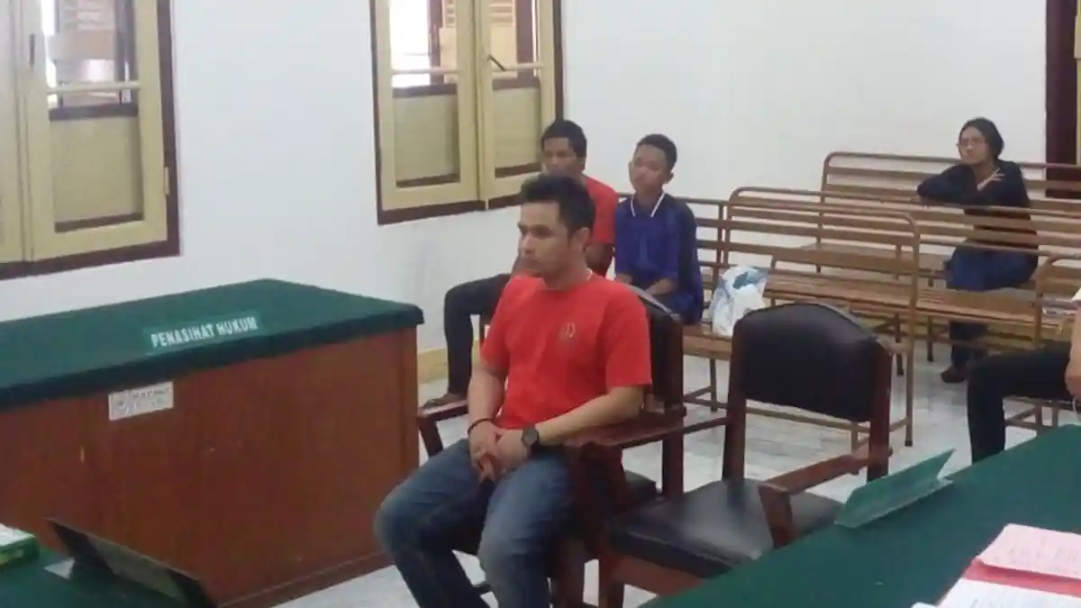 ASTAGA, Dituntut 3,5 Tahun Anak Bupati Ini Cakap Kotor Saat di Pengadilan Negeri