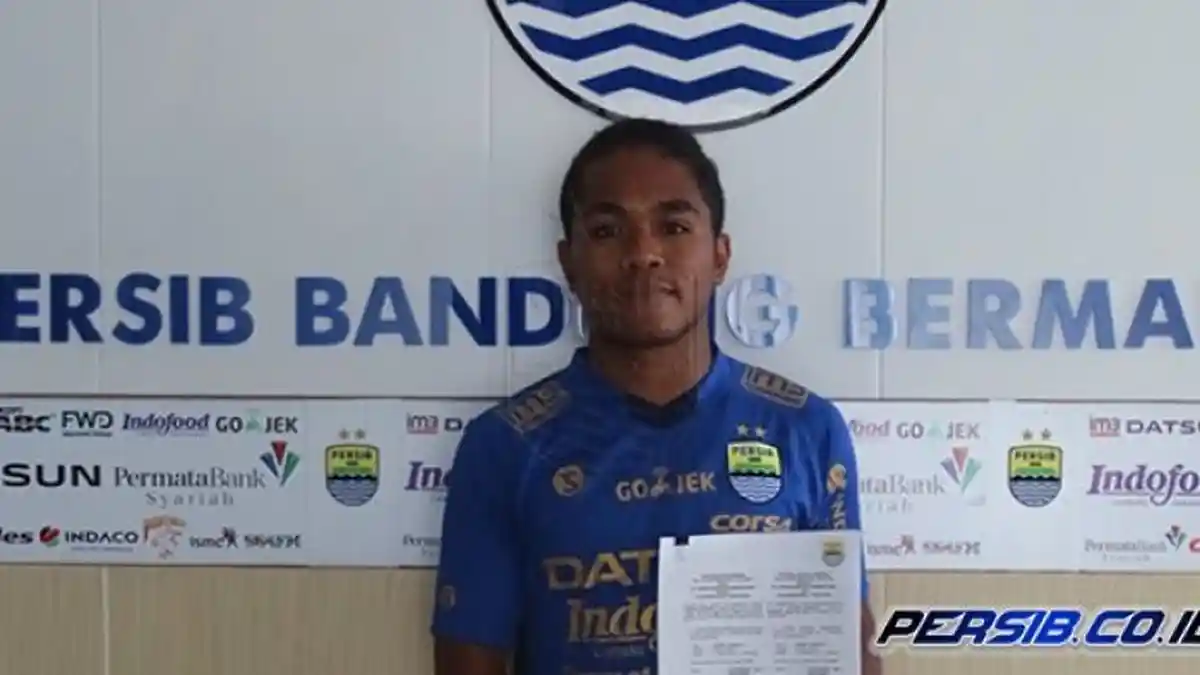 Djadjang Nurdjaman bilang Fulgensius Billy Paji Keraf Punya Potensi di Persib Bandung