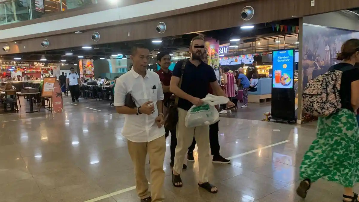 KASUS Bule Inggris Perampas Truk & Berkendara Ugal-ugalan ke Bandara Ngurah Rai Dideportasi!