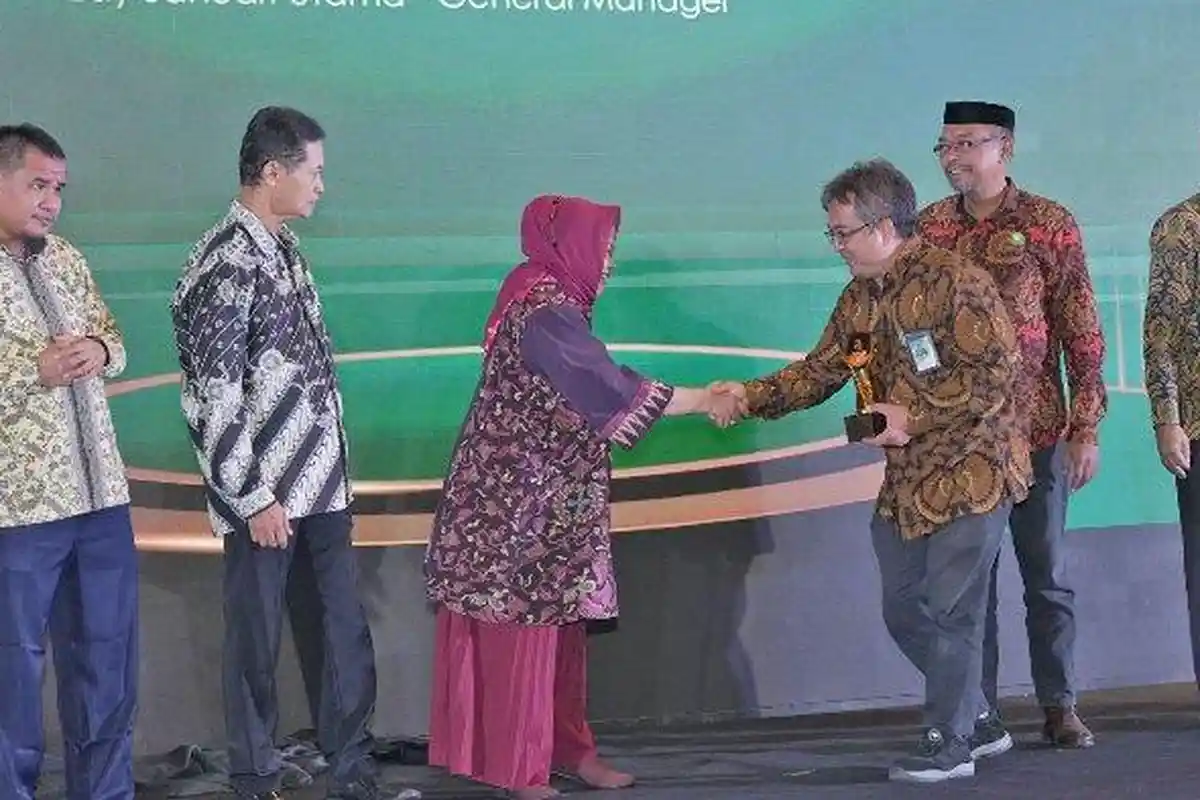 Unggul di Program TJSL, Kilang Cilacap Raih TOP CSR Awards 2023