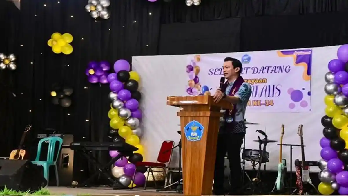 Wabup Sintang Ajak Pelajar Jadi Generasi Berkarakter Menuju Indonesia Emas 2045
