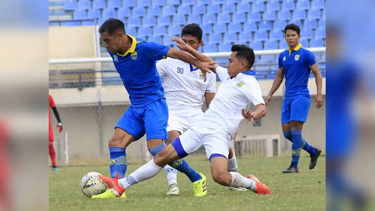 Mata Pemain Asing Persib Bandung Ini Masih Bengkak, Omid Nazari Tidak Trauma, Siap Hadapi Persebaya