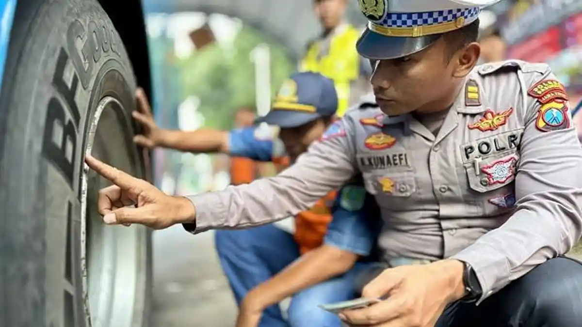 Polisi dan Dishub Gelar Ramp Check, Tegur Bus Yang Tidak Sesuai Layak Jalan