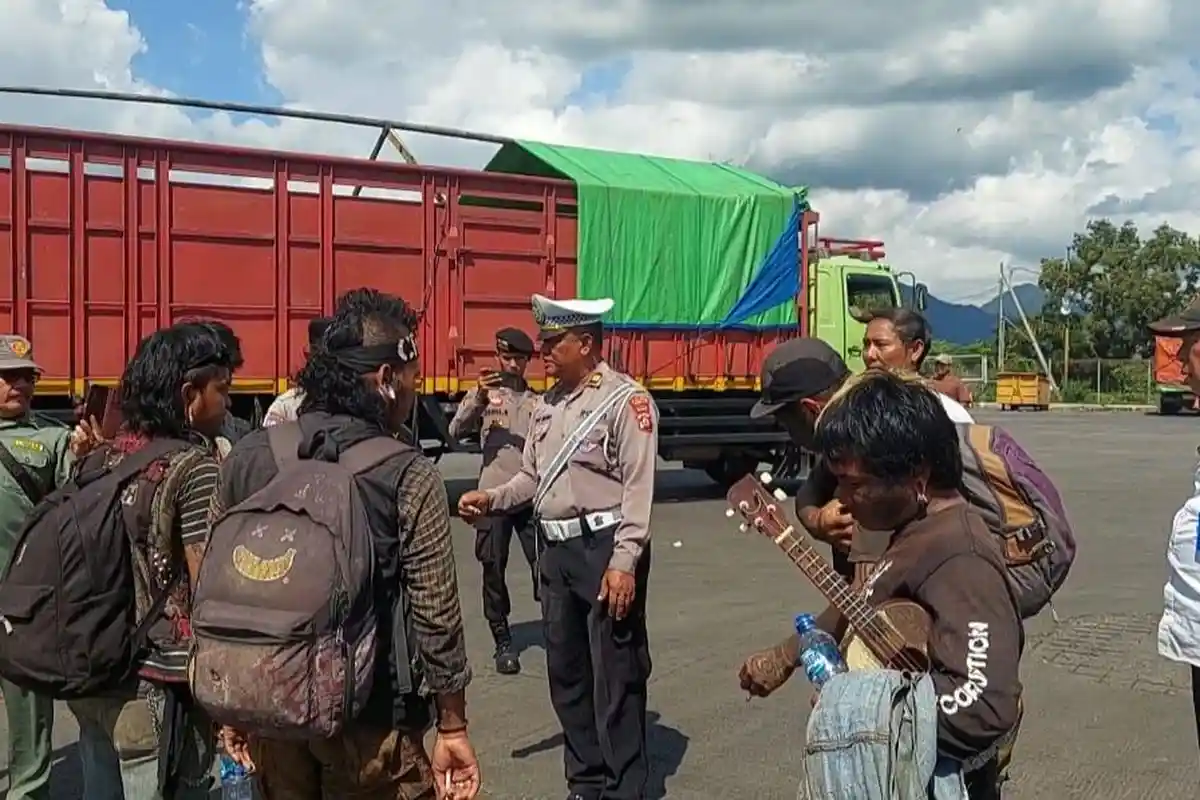 Nekat, Petugas Amankan 5 Orang Tanpa Identitas di Gilimanuk Bali, Sempat Memalak Pengendara Motor