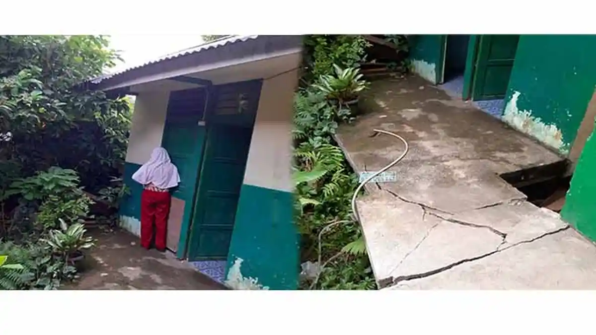 Siswi SDN 03 Pontianak Takut Toilet Ambruk