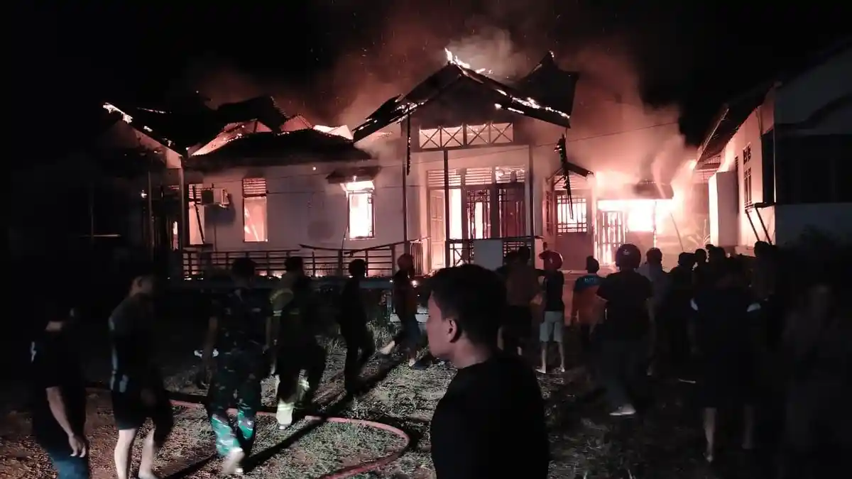 Penyebab Kebakaran Rumdin Dinas Kesehatan Kapuas Hulu Diduga Korsleting Listrik