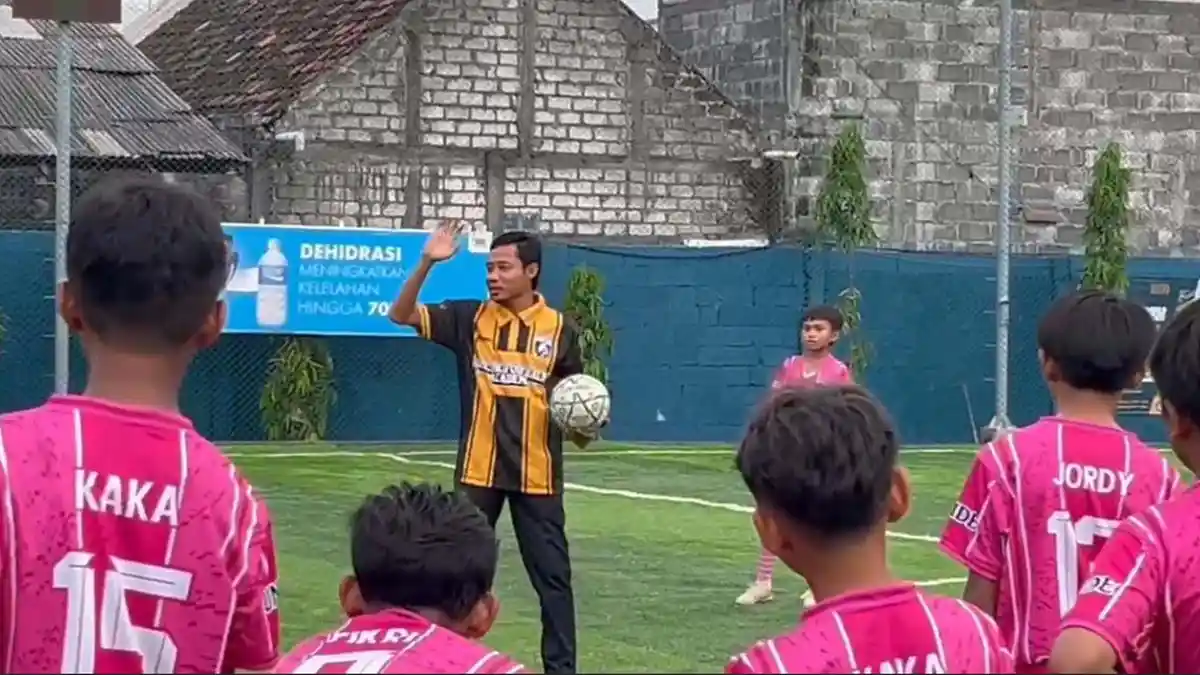 Evan Dimas Berbagi Ilmu di Coaching Clinic Bersama Grefoo Academy Gresik, Disambut Antusias