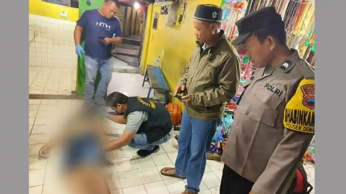 BREAKING NEWS: Luthfi Ditemukan Tewas di Depan Toilet Makam Sunan Kalijaga Kadilangu Demak