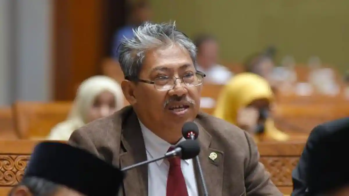 Bonus 5 Kali Gaji di UU Cipta Kerja Disebut hanya PHP Pemerintah, Legislator PKS Ungkap Faktanya