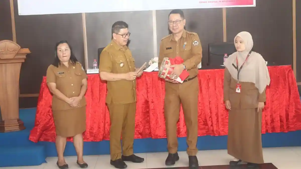 Pjs Wali Kota Tomohon Fereydy Kaligis  Resmi Luncurkan Program ILP di Puskesmas