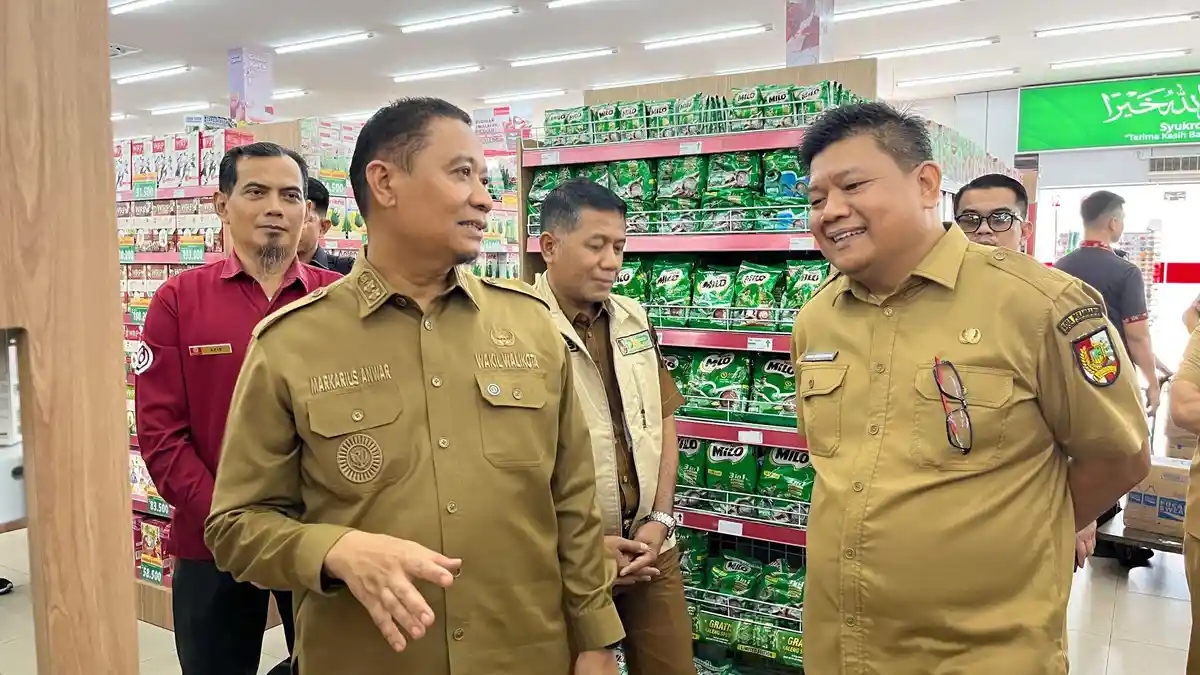 Wawako Pekanbaru Ingatkan Pengelola Ritel Modern Jangan Menjual Bahan Pokok di atas HET