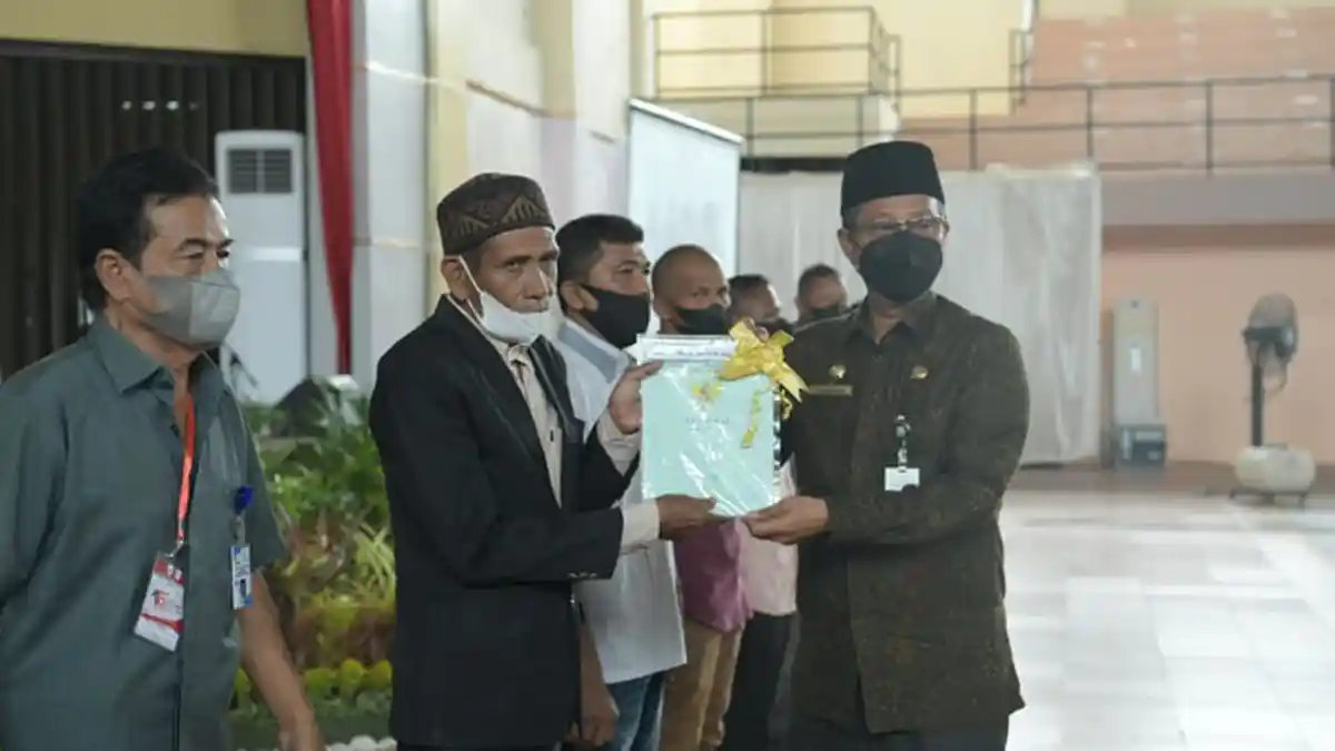 Peringati 16 Tahun Hari Damai Aceh, BRA Kembali Beri Sertifikat Lahan untuk Eks Kombatan
