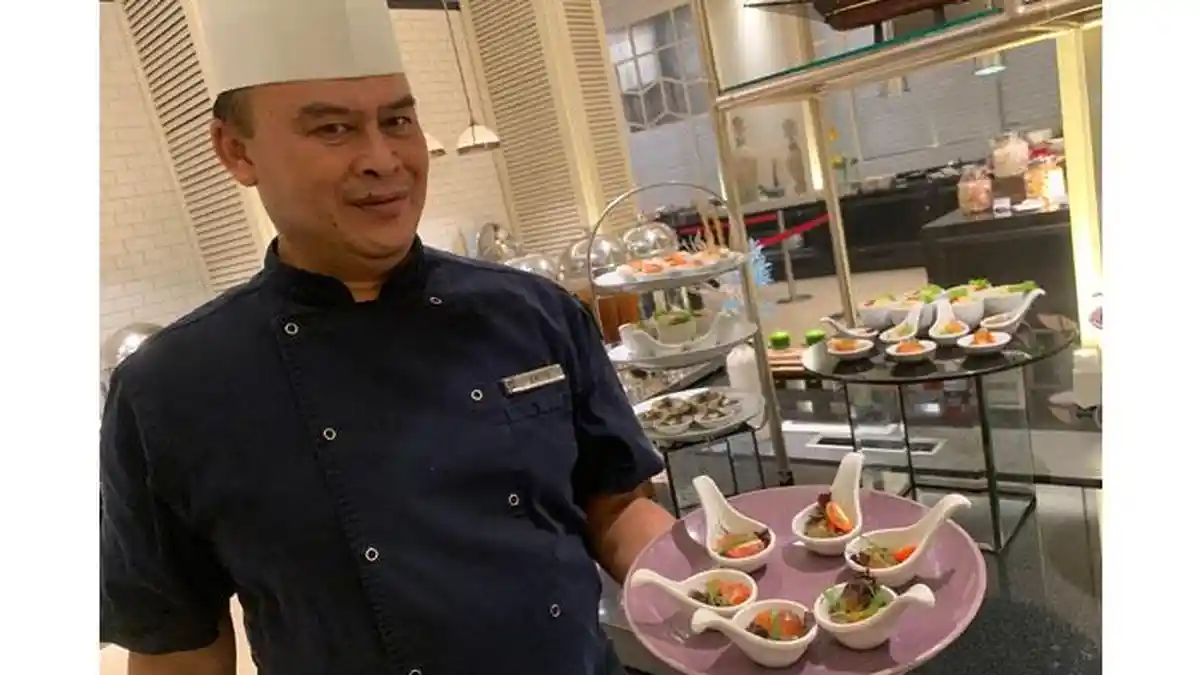 Cicipi Menu Salmon Gravlax, Nikmati Lembutnya Salmon khas Swedia di Java Paragon Hotel Surabaya