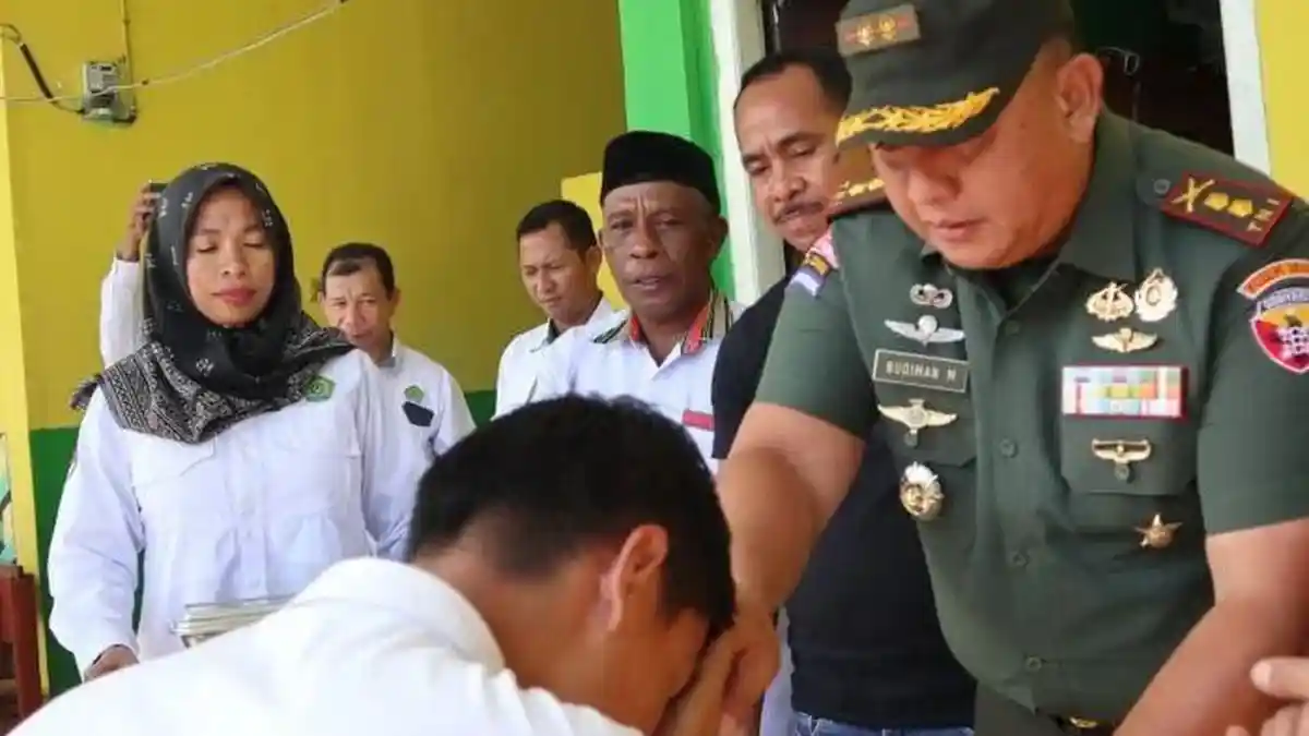 Dandim 1612/Manggarai Dukung Penuh Launching Program MBG untuk Siswa di Langke Rembong