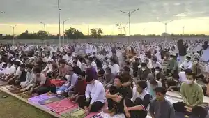 Suasana-salat-Iduladha-di-Area-Parkir-Menara-Teratai-Purwokerto-Minggu-1072022.jpg