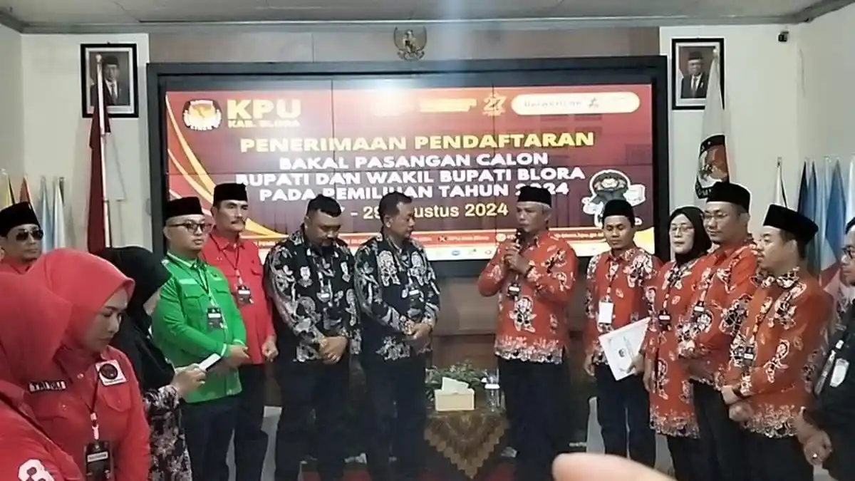 Pilkada Blora 2024, Pasangan Abu Nafi-Andika Adikrishna Gunarjo Pendaftar Pertama di KPU