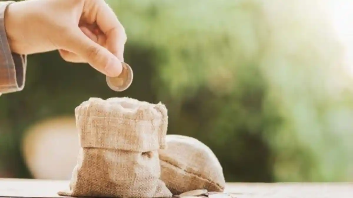 Perbedaan Zakat Mal dan Zakat Fitrah, Mana yang Wajib Dibayarkan Pada Bulan Ramadhan 2025?