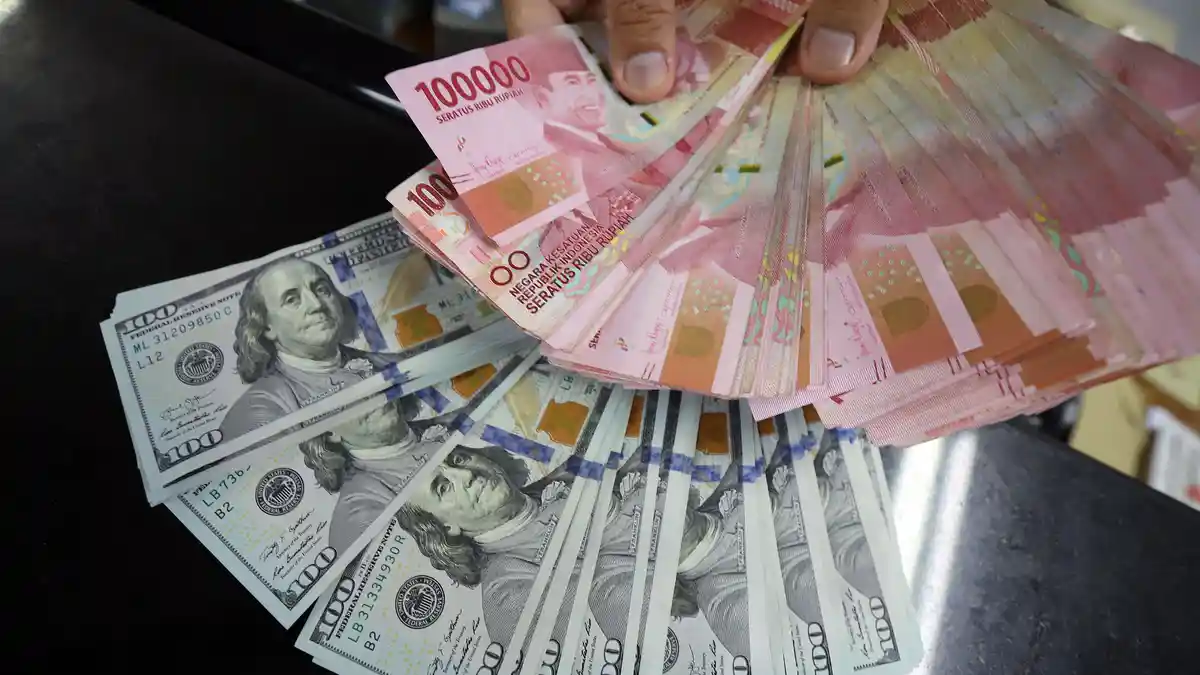 Rupiah Dibuka Menguat ke Rp 14.257 per Dolar AS pada 6 September 2021, Berikut Kurs di 5 Bank
