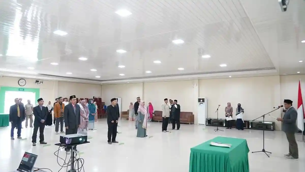 Warek Unimal Lantik Sejumlah Kepala Laboratorium dan Sekjur, Ini Namanya