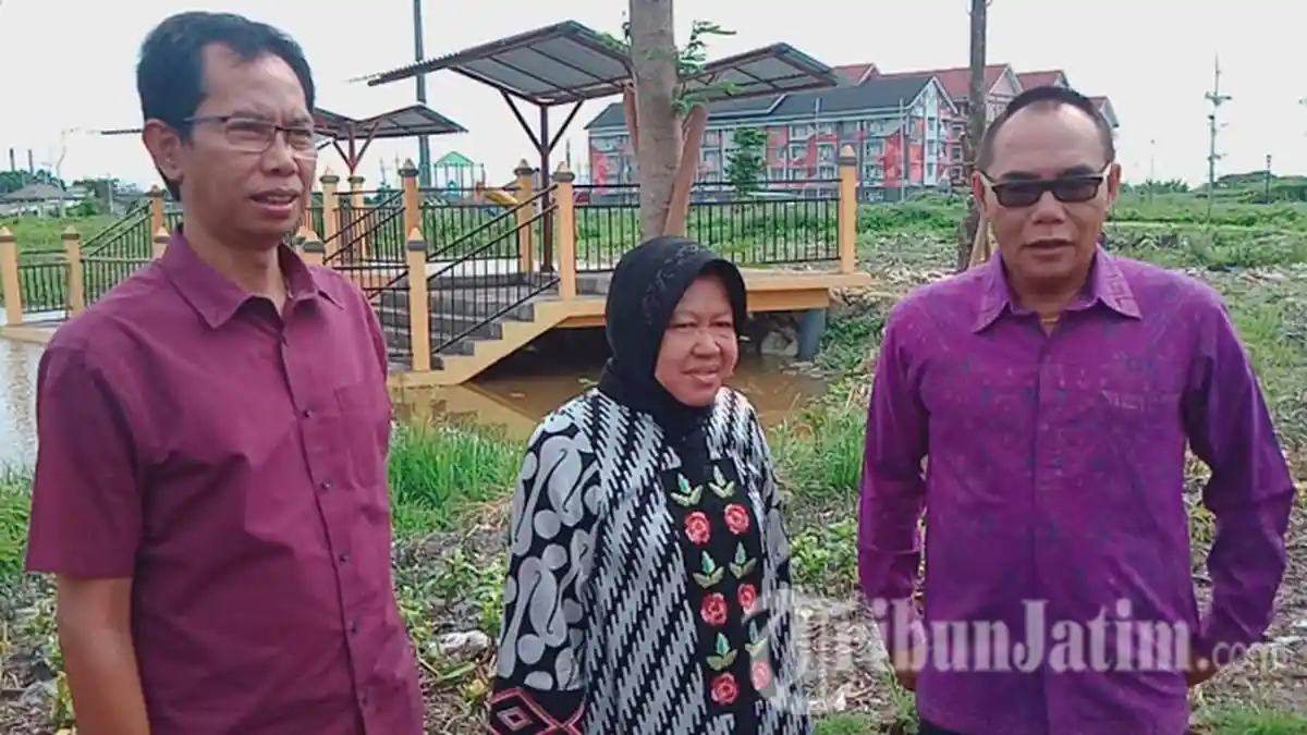 Risma Dapat Oleh-oleh dari Ketua DPRD Bali, Ratusan Bibit Bambu yang Akan Ditanam di Surabaya