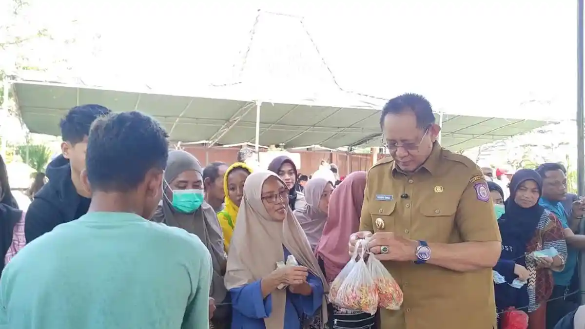 Pemprov Gorontalo Gelar Pasar Murah, Paket Sembako Senilai Rp265 Ribu Ditebus Rp95 Ribu