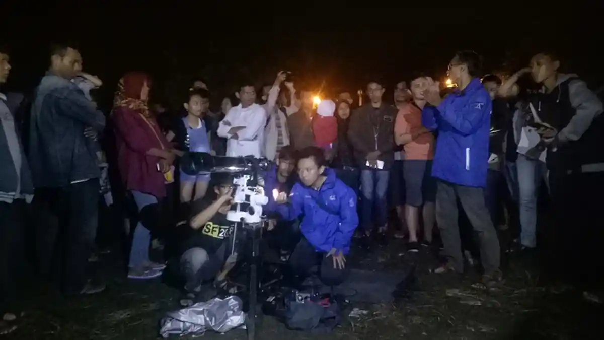 Cuaca Kurang Mendukung, Warga Yogya Gagal Saksikan Fenomena Super Blue Blood Moon
