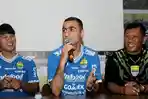 dua-pemain-baru-persib-bandung-achmad-jufriyanto-dan-artur-gevorkyan.jpg