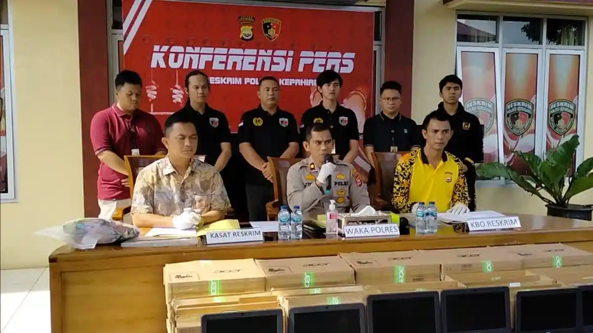 Pelajar SMP di Kepahiang Bobol Sekolah, Bawa Kabur 47 Unit Chromebook