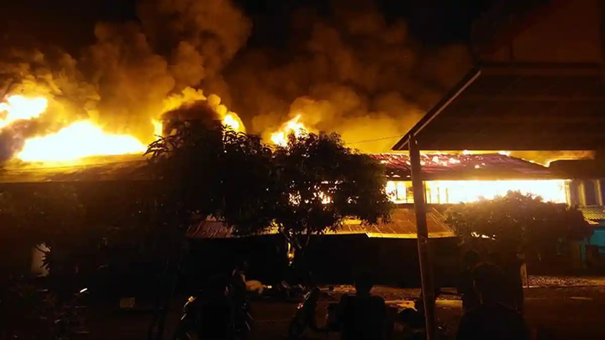 Kobaran Api Melahap 1.000 Rumah Apung di Sabah Malaysia, 9 Ribu Warga Desa Air Terdampak