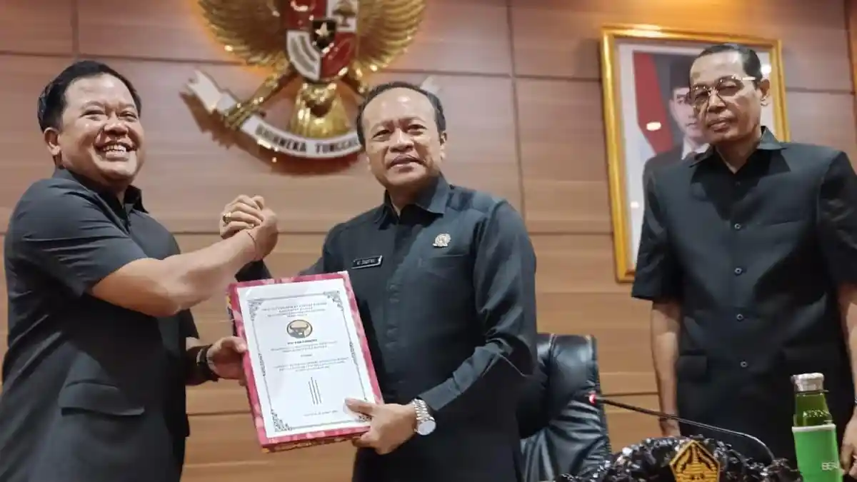 Fraksi DPRD Bangli Sampaikan Masukan untuk LKPJ Bupati 2025