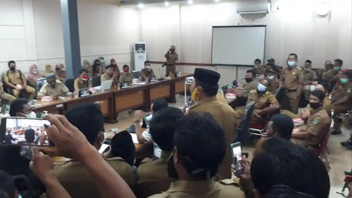 Dipantau Polisi, RDP Bedah Rumah di DPRD Luwu Timur Diduga Langgar Protokol Kesehatan Covid-19