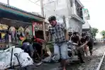 Polemik Sampah Karung Pasir di Surabaya, Wakil Ketua DPRD Bahtiyar Rifai: Atur Jadwal atau Sewa Truk