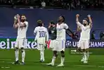 real-madrid-melambai-kepada-pendukungnya-pada-akhir-pertandingan-sepak-bola-leg-kedua.jpg