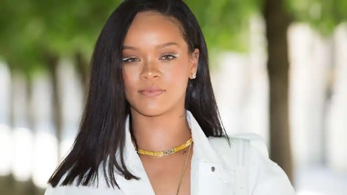 Dokumenter Tentang Kehidupan dan Karir Rihanna Akan Rilis Tahun Ini