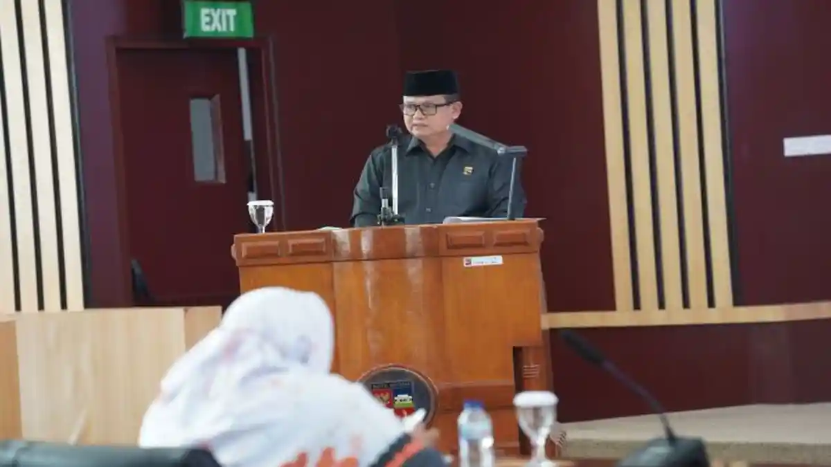 Pandangan Umum Fraksi DPRD Kota Bogor Terhadap 3 Raperda Baru, Pekerja Asing Perlu Tenaga Pendamping