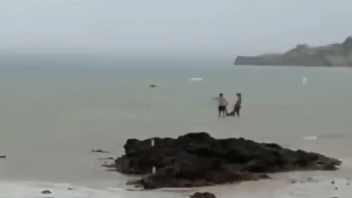 Pria di Batam Tewas Tersambar Petir saat Menjala Ikan, Dimakamkan Hari Ini