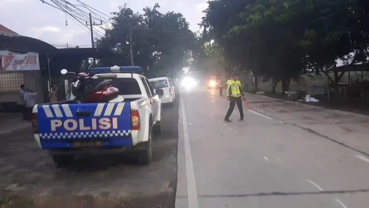 KECELAKAAN MAUT, Pemotor Scoopy Tewas Tertabrak Grand Max di Cerme Gresik