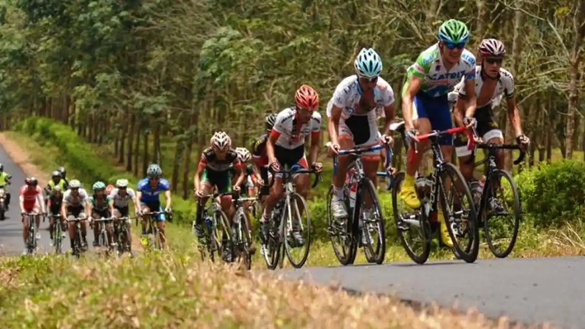 Menteri Pariwisata Luncurkan Ajang Sepeda Tour de Ijen 2016