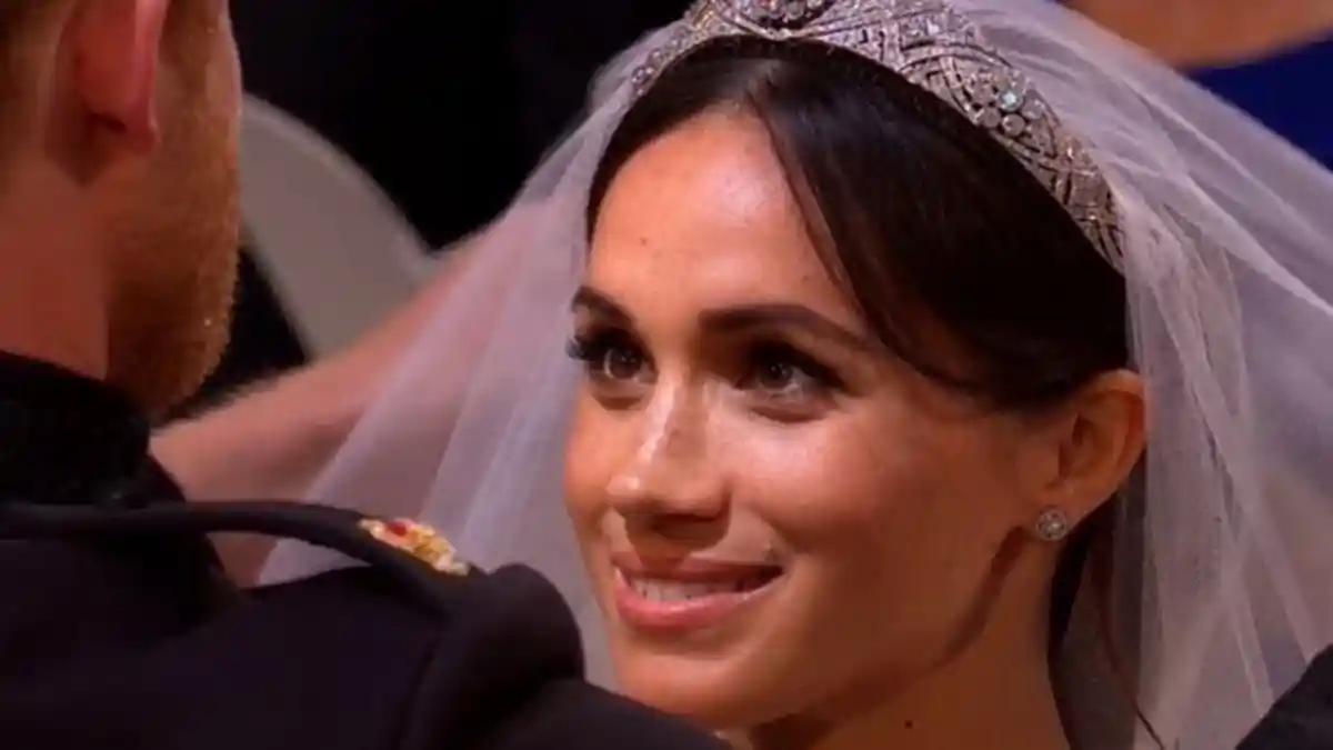 Tebak Harga Seluruh Barang yang Digunakan Meghan Markle Saat Tugas Pertama Ini, Sederhana Tapi Mahal