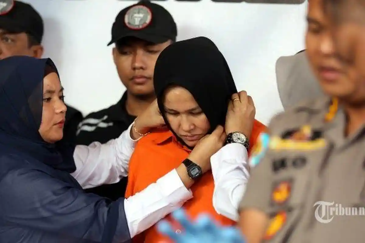 Dijanjikan Umrah Gratis Sekeluarga, Abang Ajak Adik Jadi Pembunuh Bayaran di Medan