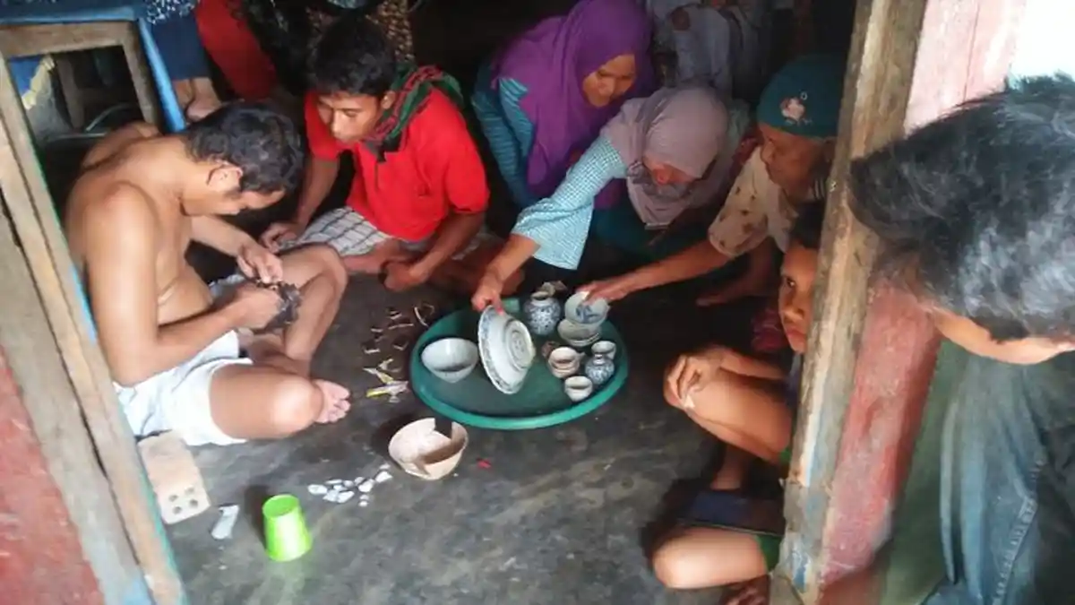 Heboh! Warga PALI Temukan Benda Antik Berupa Guci, Mongkok dan Piring Kuno