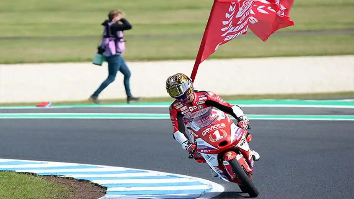 HASIL MOTOGP Malaysia Hari Ini: John McPhee Juara Moto3 & Izan Guevara Rebut Juara Dunia Moto3 2022