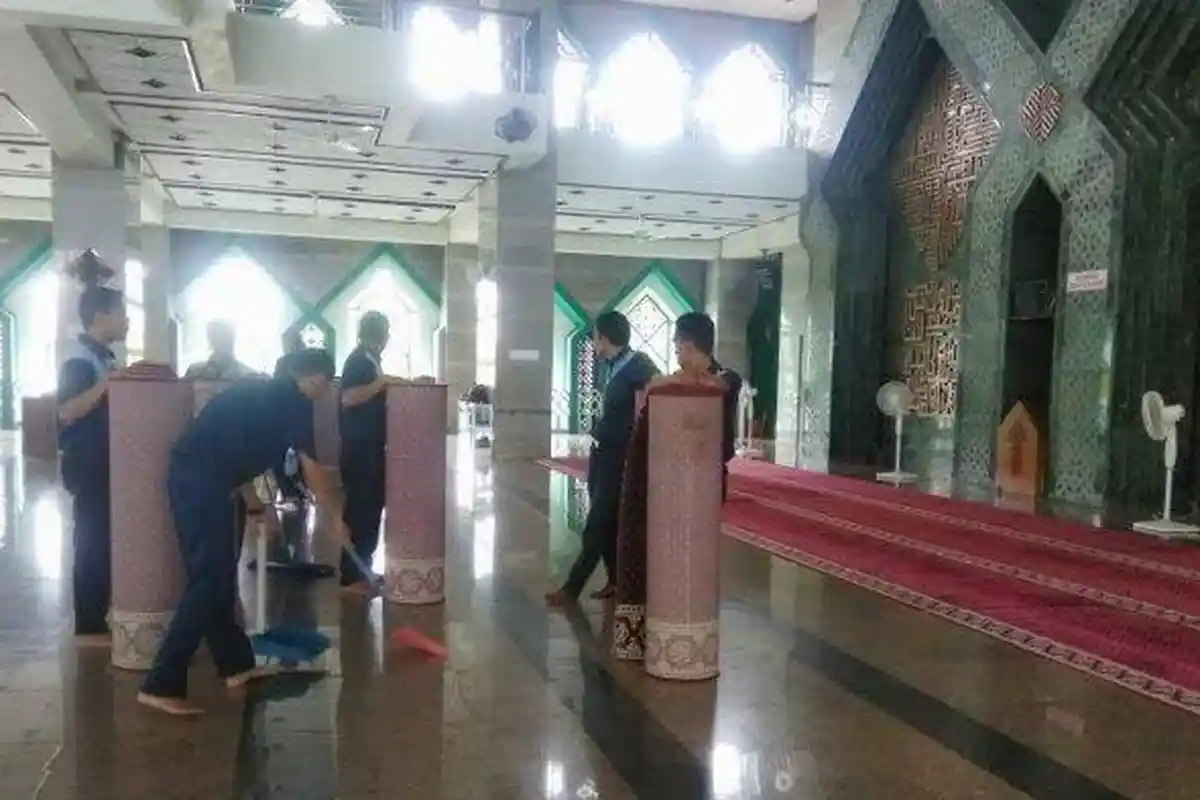 Cegah Penyebaran Virus Corona, DMI: Perbanyak Doa dan Qunut Nadzilah, Jaga Jarak Tiap Jamaah