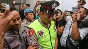 Aipda-Robig-Zainudin-tengah.jpg